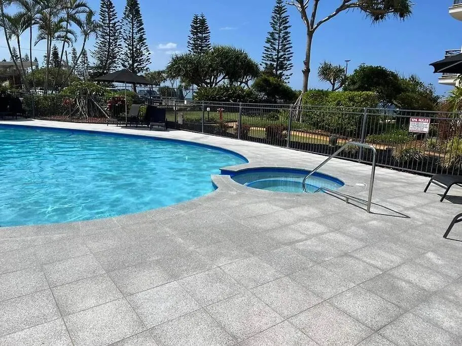 Beachfront Bliss Apartment Gold Coast