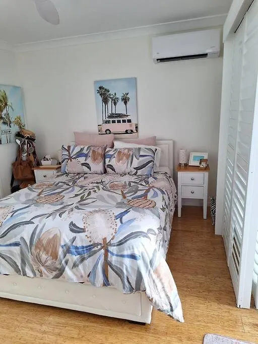 Beachfront Bliss Apartment Gold Coast